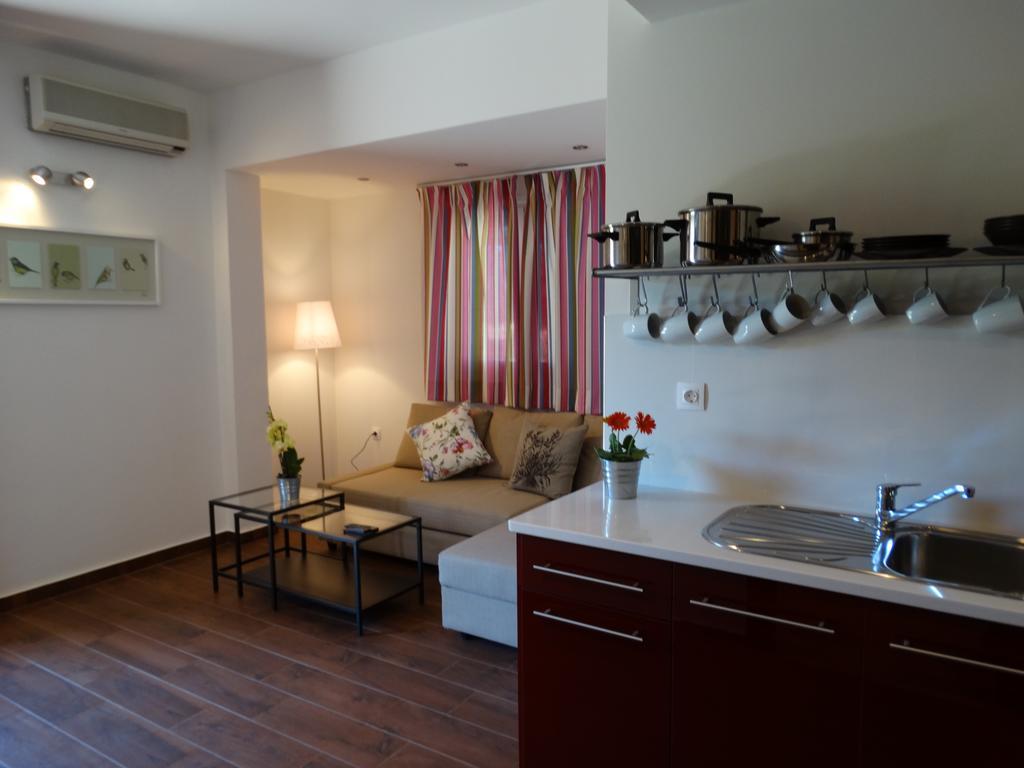 Dassia Beach Pension Room photo
