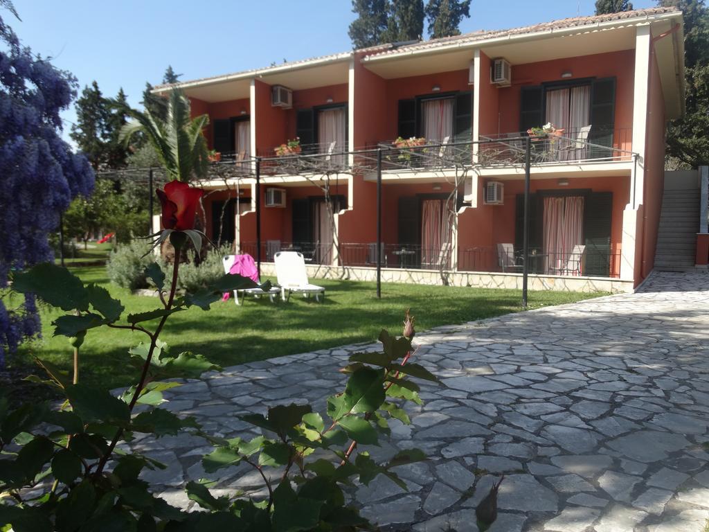 Dassia Beach Pension Exterior photo