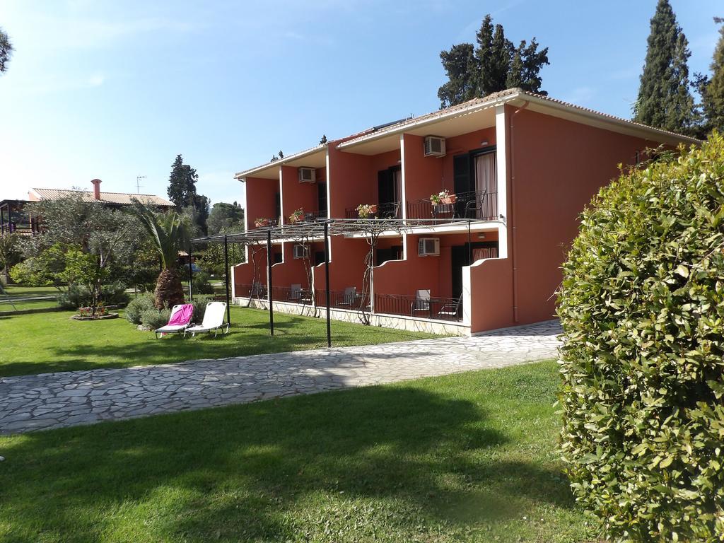 Dassia Beach Pension Exterior photo
